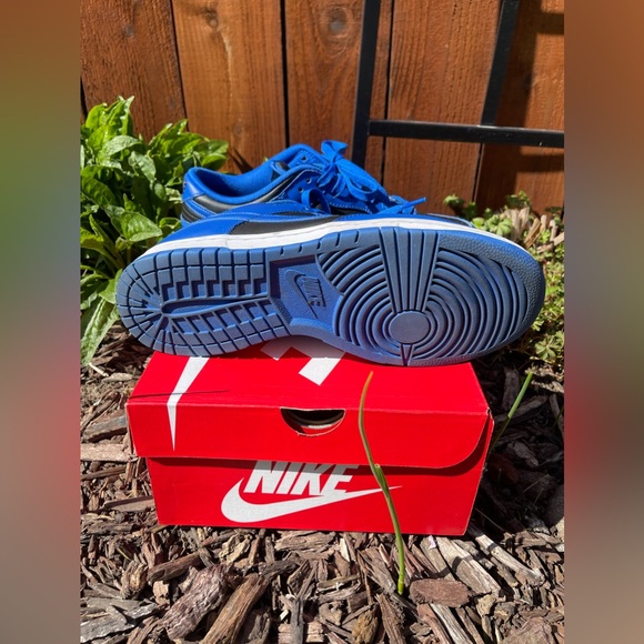 Nike Dunk Low Hyper Cobalt - Picture 5 of 5